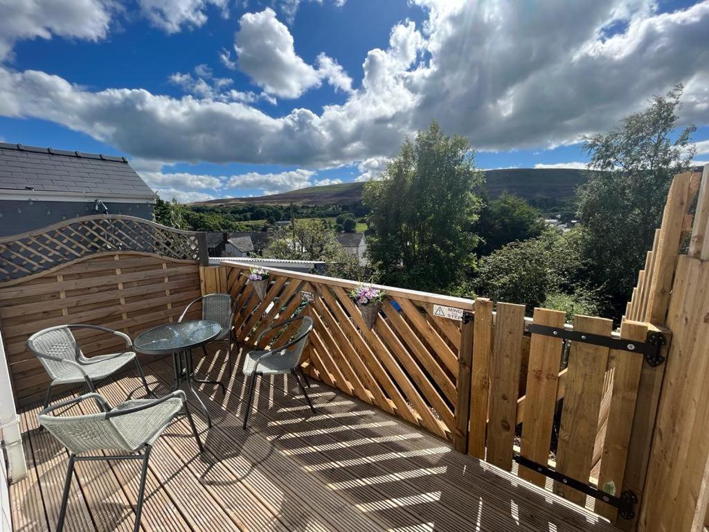 Cosy Cottage With Beautiful Mountain Views Blaenavon Exterior photo